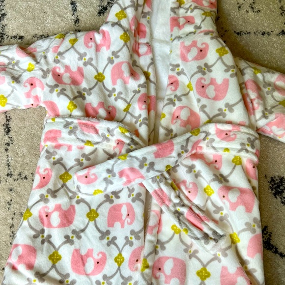 Baby robe - Picture 2 of 3